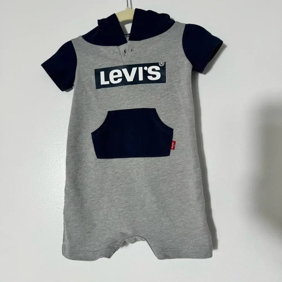 Levi’s baby boy short sleeve hoodie romper navy and gray size 6 Months - Picture 3 of 9
